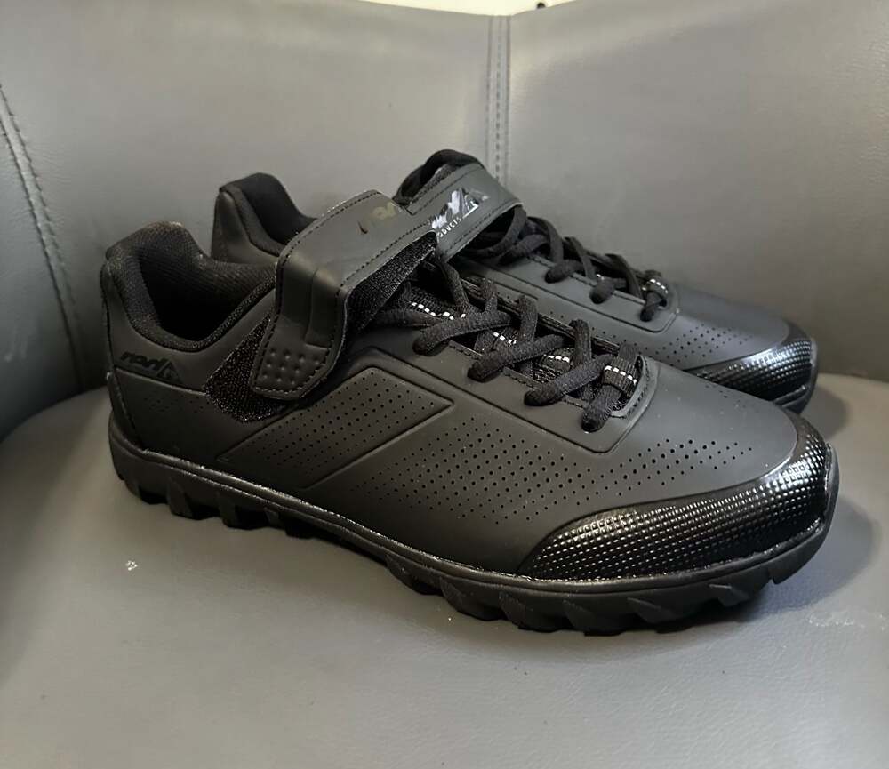 Red Cycling Products RCP Cross IV Black Mountain Bike Cycling Shoes Size 9